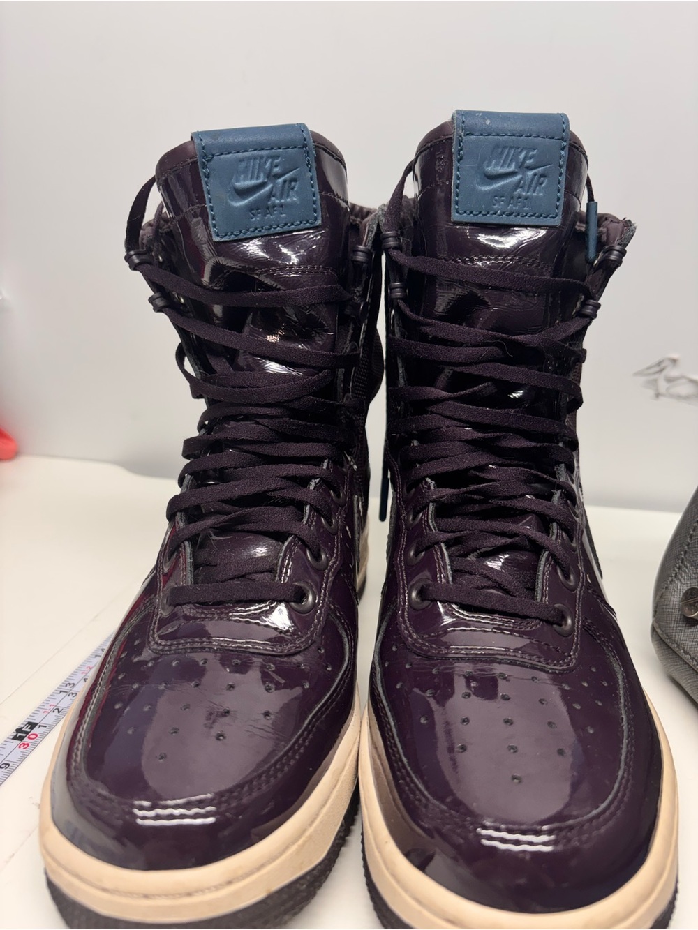Nike
SF Air Force 1 Premium Port Wine Ankle straps Not included - Picture 2 of 4